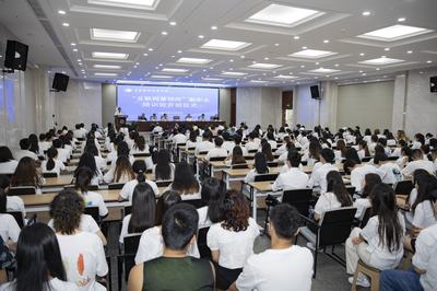 重慶“互聯網營銷師”培訓正式開班，助力數字時代銷售人才培養